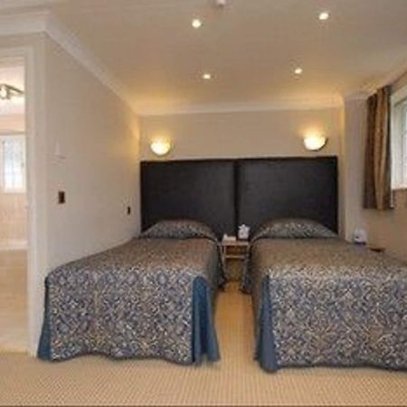 Barn Hotel London ريوسليب الغرفة الصورة