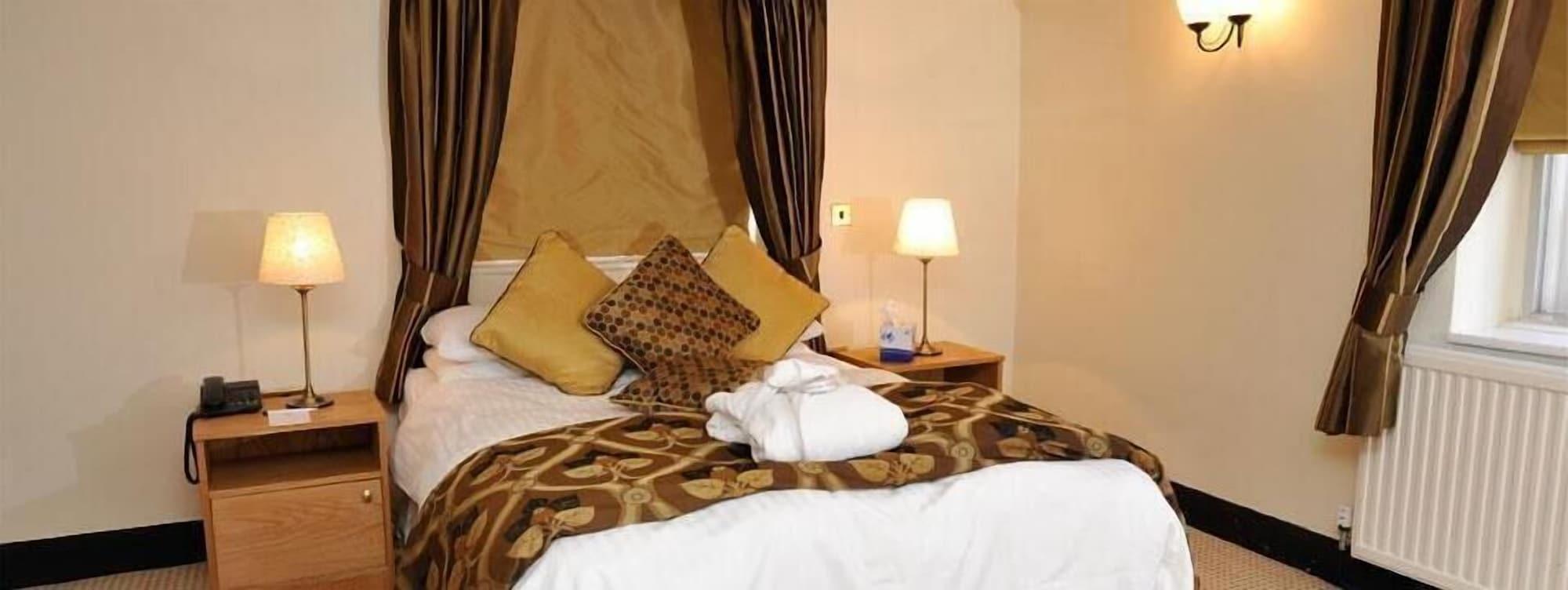 Barn Hotel London ريوسليب المظهر الخارجي الصورة