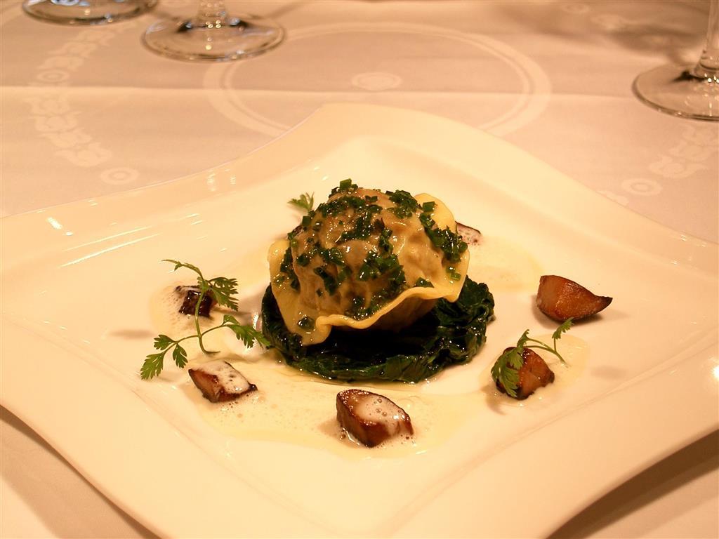 Barn Hotel London ريوسليب المطعم الصورة