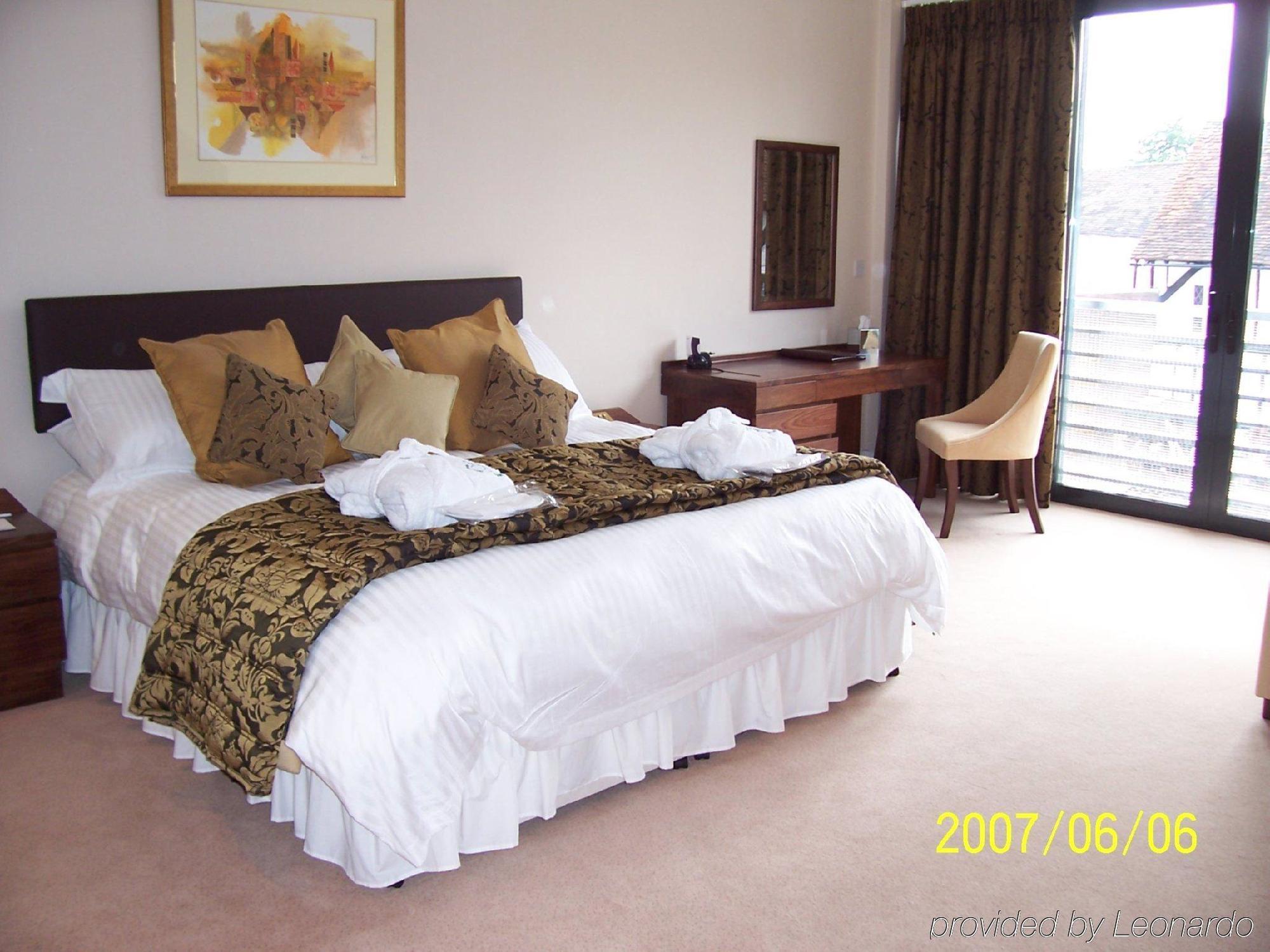 Barn Hotel London ريوسليب الغرفة الصورة