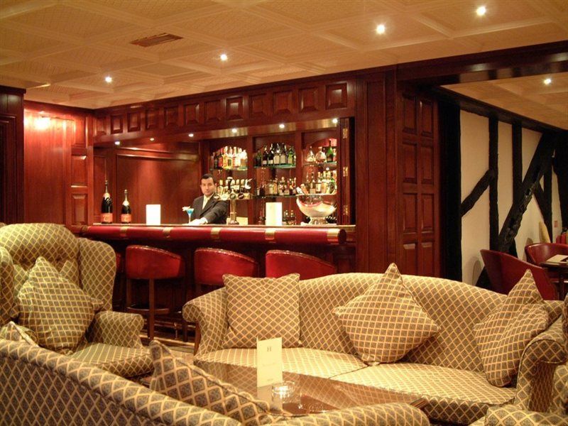 Barn Hotel London ريوسليب المظهر الخارجي الصورة